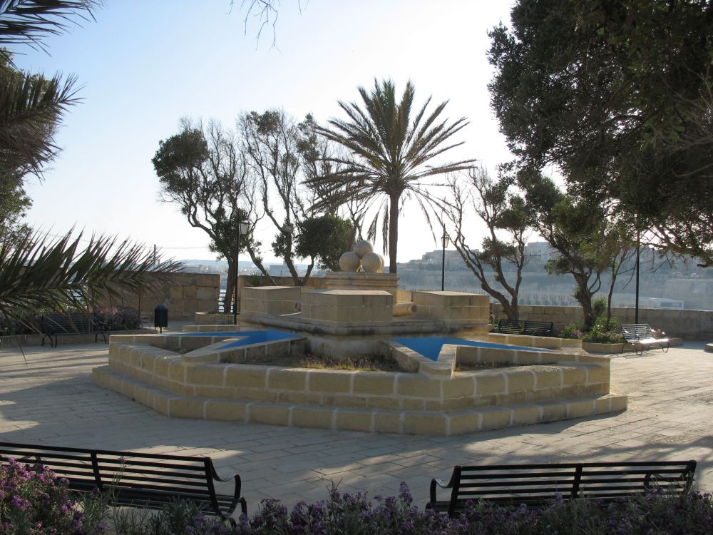 The Three Cities & Wine Tasting Tour